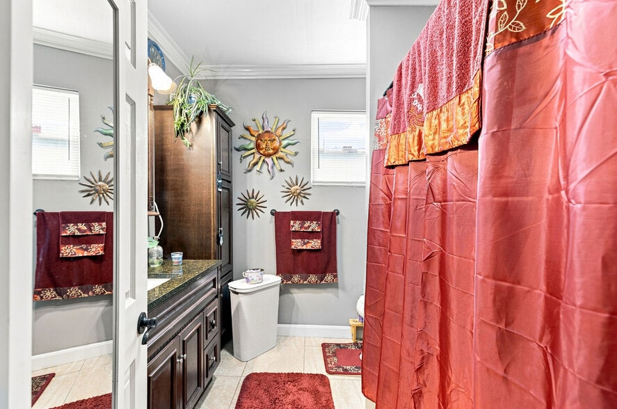 More Photos Of 491 Brayton Ave, Fall River Apartments For Sale