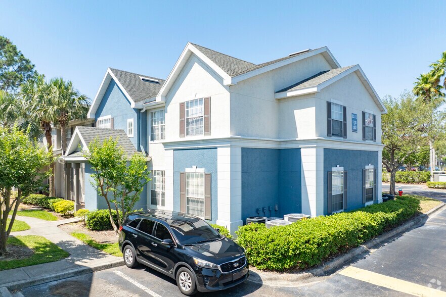 More Photos Of 2211 Grand Isle Dr, Brandon Apartments For Sale