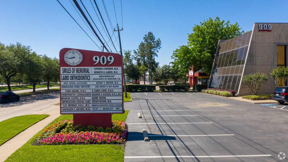 More Photos Of 909 Dairy Ashford Rd, Houston Office For Lease