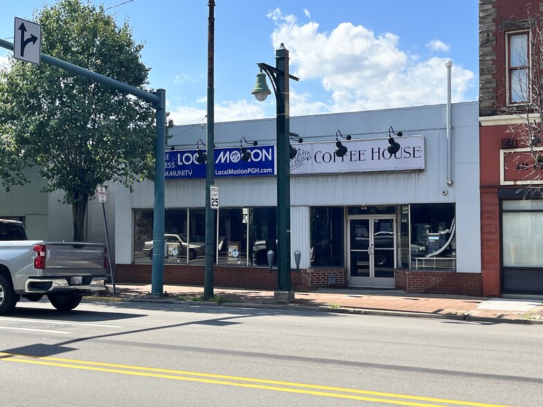 Primary Photo Of 207 E 8th Ave, Homestead Storefront For Lease