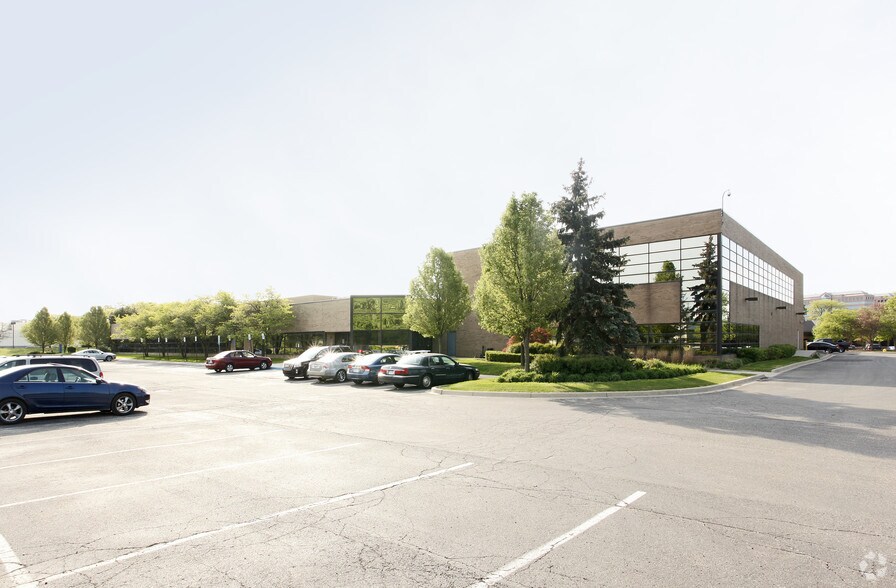 More Photos Of 5225 Auto Club Dr, Dearborn Office For Sale
