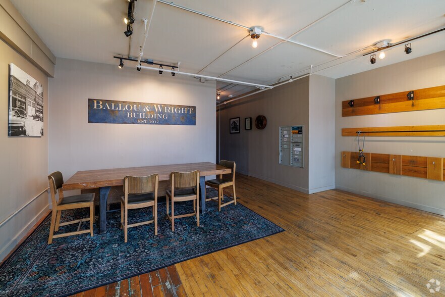 More Photos Of 1517 12th Ave, Seattle Office For Lease