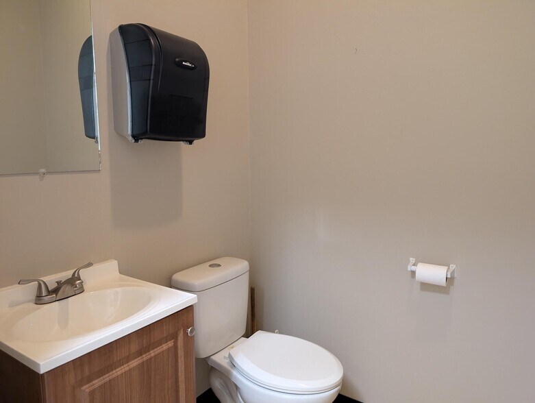 More Photos Of 280-294 Clearlake Rd, Cocoa Unknown For Lease