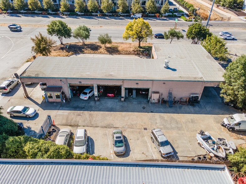 More Photos Of 300 Sango Ct, Milpitas Auto Repair For Sale