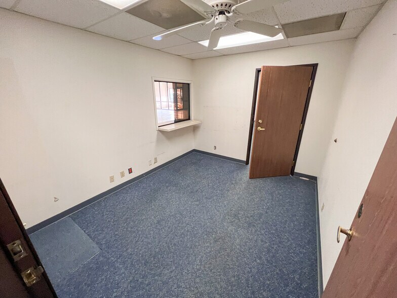 More Photos Of 3016 Kermit Hwy, Odessa Office For Lease