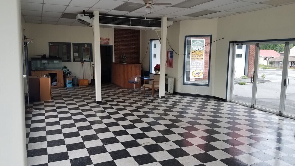 More Photos Of 819 US -9, Keeseville Auto Repair For Sale