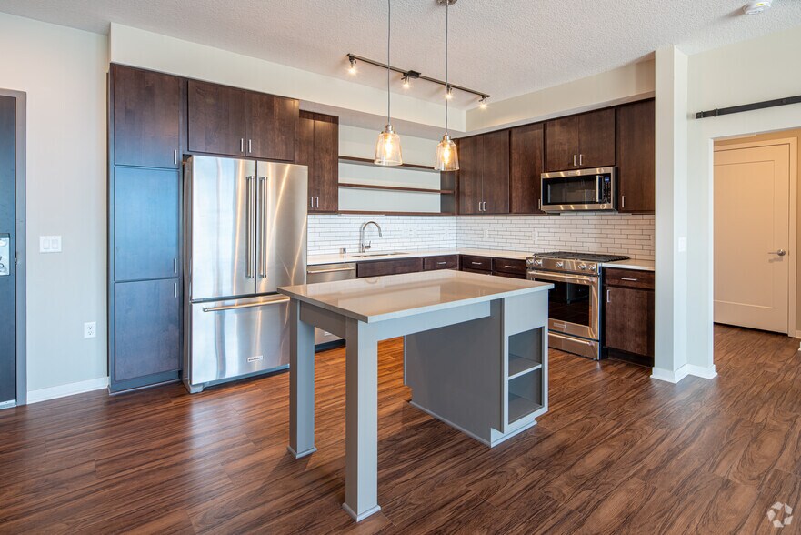 More Photos Of 811 Washington Ave S, Minneapolis Apartments For Lease