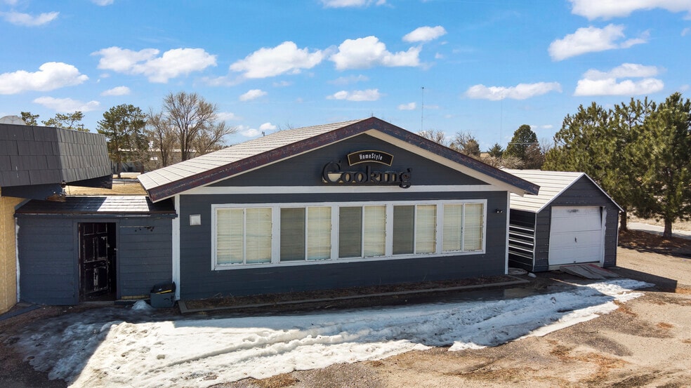 More Photos Of 700 Colorado Ave, Stratton Hotel For Sale