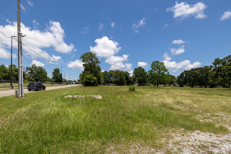 More Photos Of 2668 Beach Blvd, Biloxi Land For Sale
