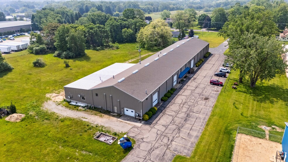 Primary Photo Of 207 Hawthorne Ave, Saint Joseph Warehouse For Sale