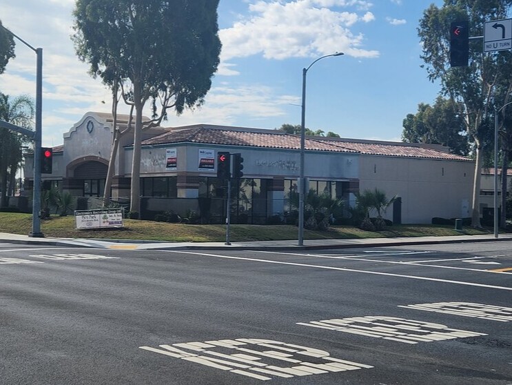 More Photos Of 9308-9350 Whittier Blvd, Pico Rivera Unknown For Lease