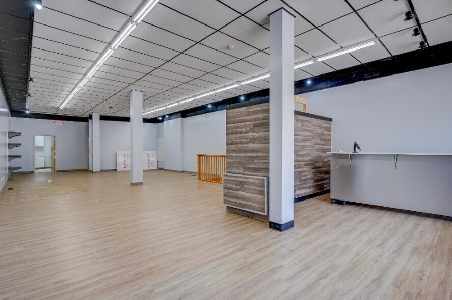 More Photos Of 50 White Mountain Hwy, Conway Freestanding For Lease