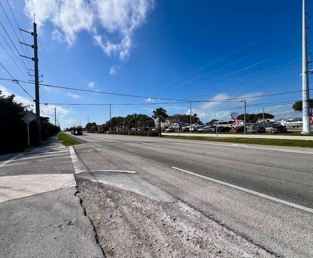 More Photos Of 106309 Overseas Hwy, Key Largo Auto Dealership For Lease
