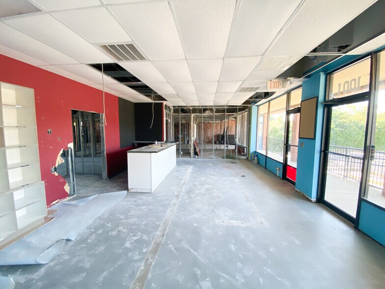 More Photos Of 100 Walkers Village Way, Walkersville General Retail For Lease