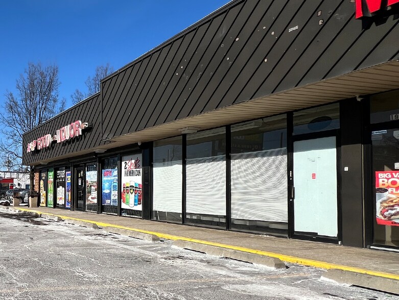 More Photos Of 1954-1968 W Peterson Ave, Chicago General Retail For Lease