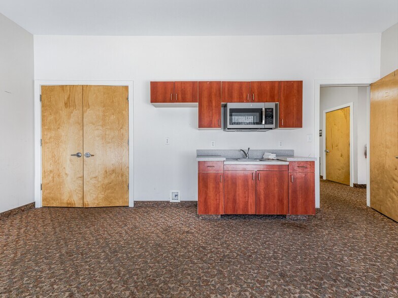 More Photos Of 3179 Sweeten Creek Rd, Asheville General Retail For Lease
