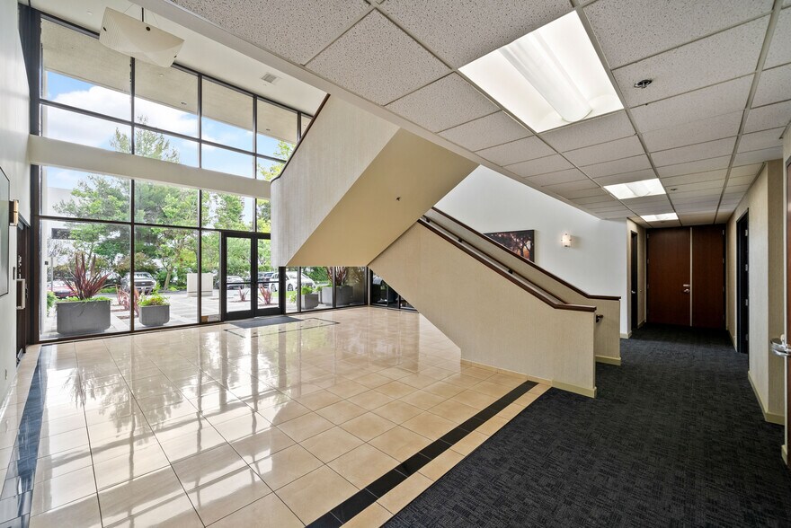 More Photos Of 3235 Kifer Rd, Santa Clara Office For Sale