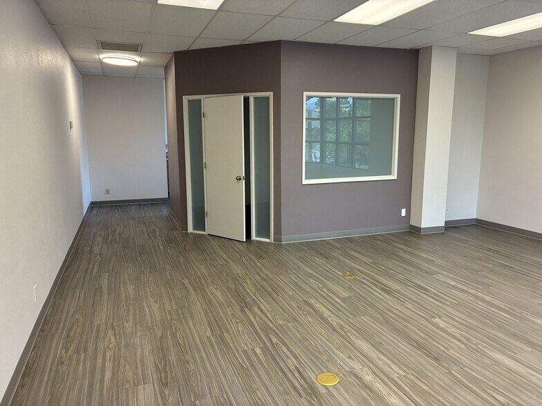 More Photos Of 33 N 1st St, Ashland Medical For Lease
