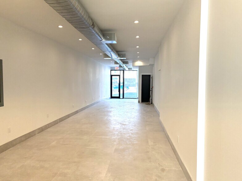 More Photos Of 200 Merrick Rd, Rockville Centre Storefront Retail Residential For Lease