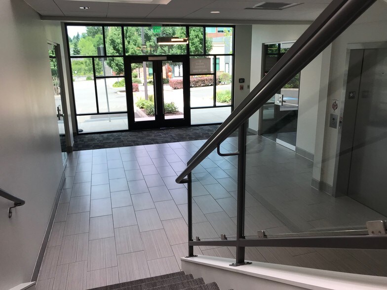 More Photos Of 12115 SW 70th Ave, Tigard Medical For Lease