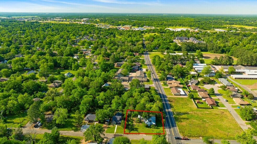 More Photos Of 1975 E Cherry St, Paris Land For Sale