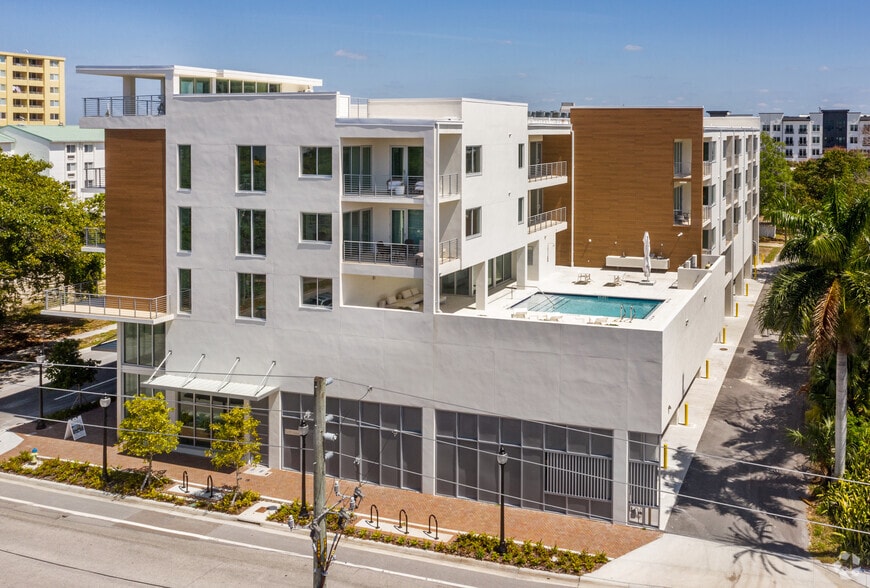 More Photos Of 332 Cocoanut Ave, Sarasota Storefront Retail Residential For Sale