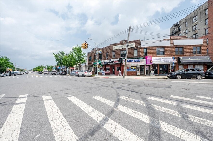 More Photos Of 2526-2532 Boston Rd, Bronx Storefront Retail Office For Sale