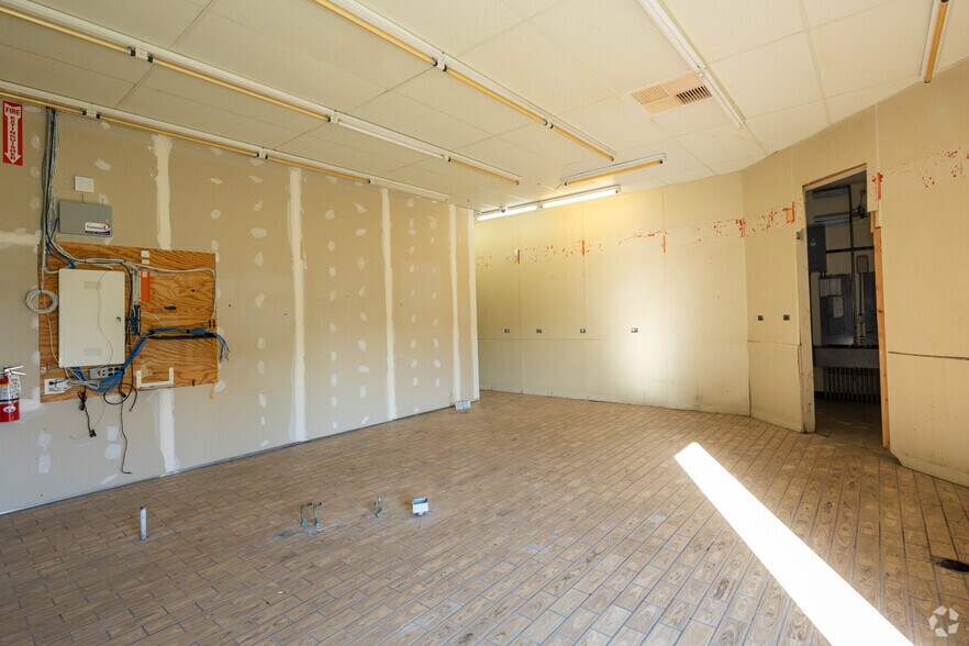 More Photos Of 2700 E Sauk Trail Rd, Sauk Village Storefront Retail Office For Sale