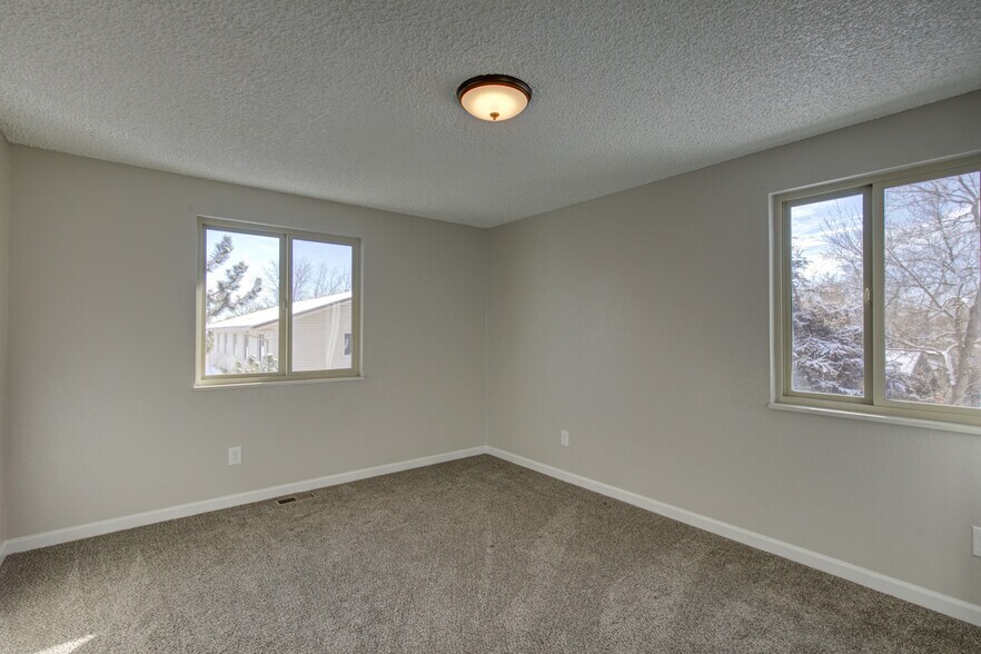 More Photos Of 1331 Merl Pl, Longmont Apartments For Sale