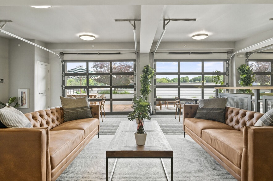 More Photos Of 77A Excelsior Ave, Saratoga Springs Apartments For Lease