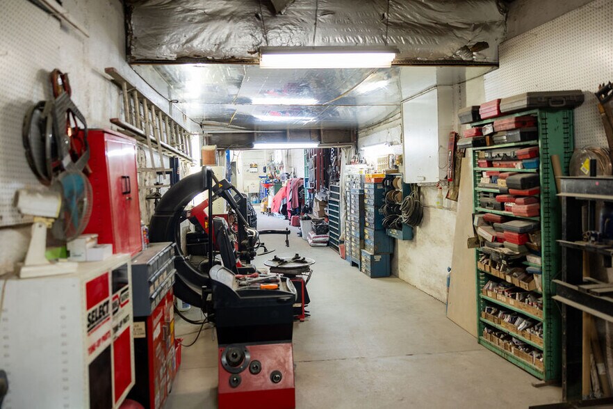 More Photos Of 8257 Frankford Ave, Philadelphia Auto Repair For Sale