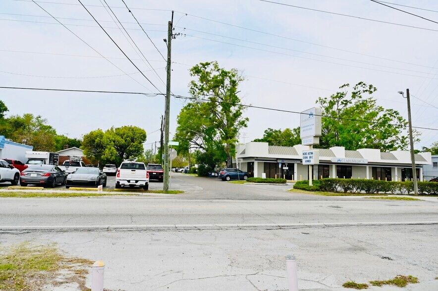 More Photos Of 8000-8004 N Armenia Ave, Tampa Medical For Lease