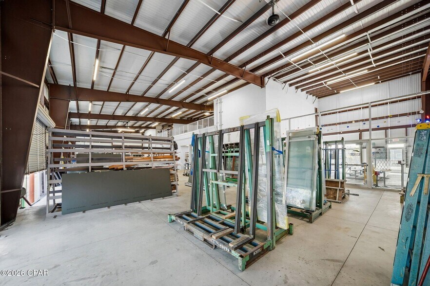 More Photos Of 1331 Harrison Ave, Panama City Showroom For Sale
