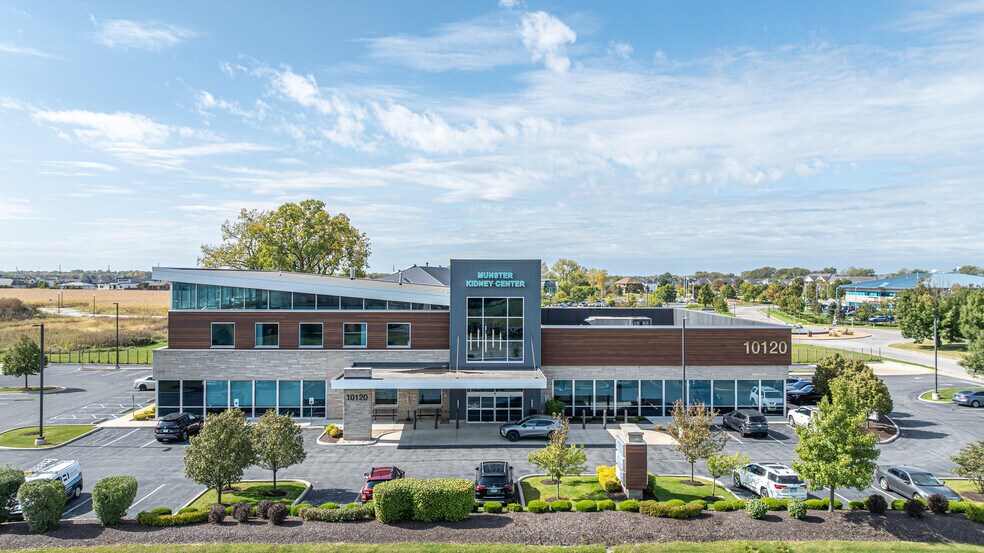 Primary Photo Of 10120 Calumet Ave, Munster Medical For Lease