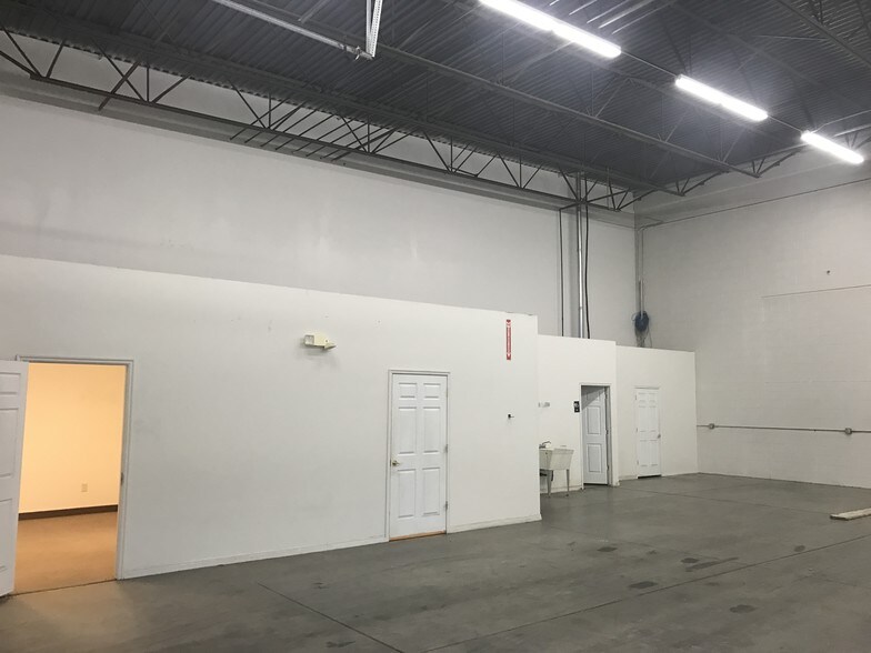 More Photos Of 25 N 400 W, North Salt Lake Warehouse For Lease