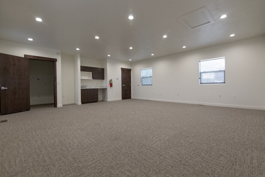 More Photos Of 197 N 290 W, Lindon Office Residential For Lease