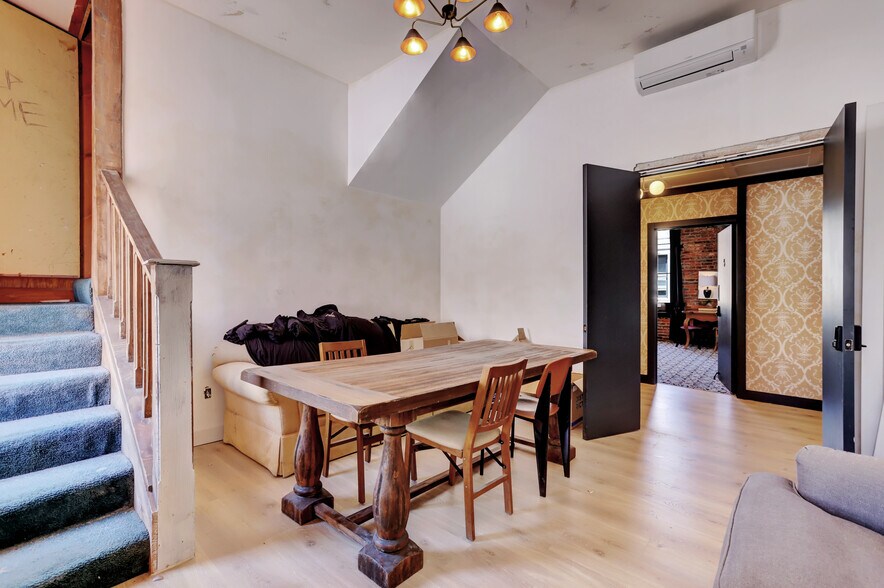 More Photos Of 233 Broad St, Nevada City Hotel For Sale