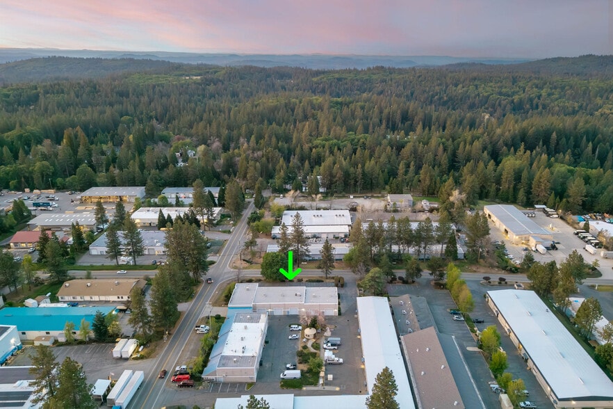 More Photos Of 12150 Charles Dr, Grass Valley Warehouse For Sale