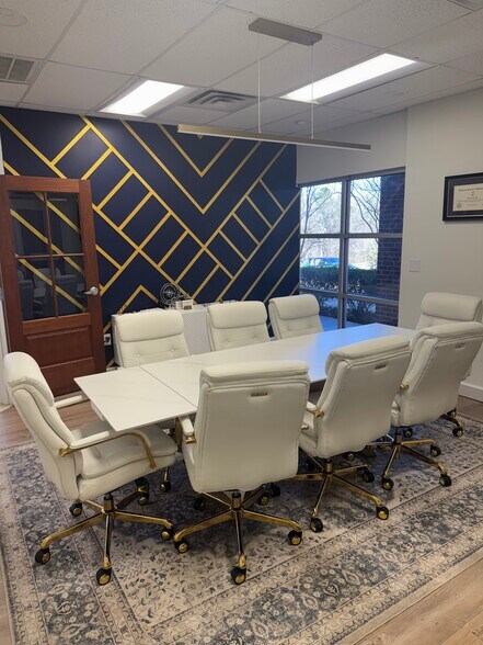 More Photos Of 591 Northpark Dr, Ridgeland Office For Sale