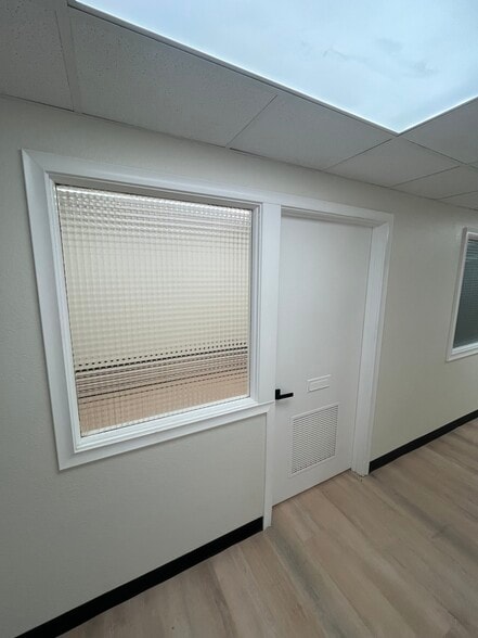 More Photos Of 317 N Willis St, Abilene Office For Lease