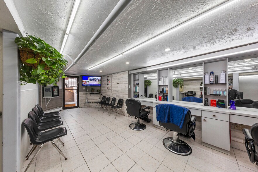 More Photos Of 81-38 Baxter Ave, Flushing Storefront Retail Residential For Sale