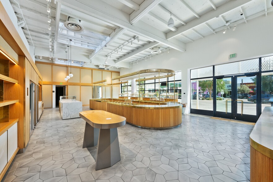 More Photos Of 8151 W 3rd St, Los Angeles Storefront For Sale