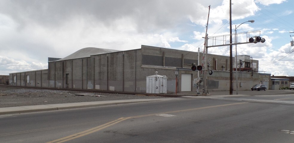 More Photos Of 107 N Wapato Ave, Wapato Warehouse For Lease