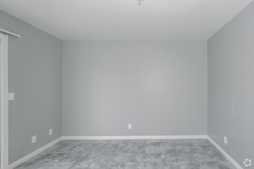 More Photos Of 420-422 S Birch St, Santa Ana Apartments For Sale