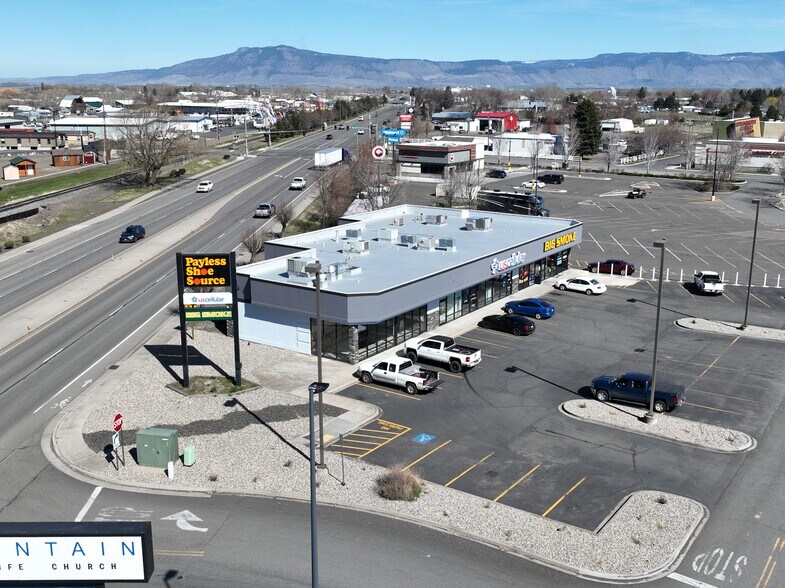 More Photos Of 11621 Island Ave, La Grande Storefront For Lease