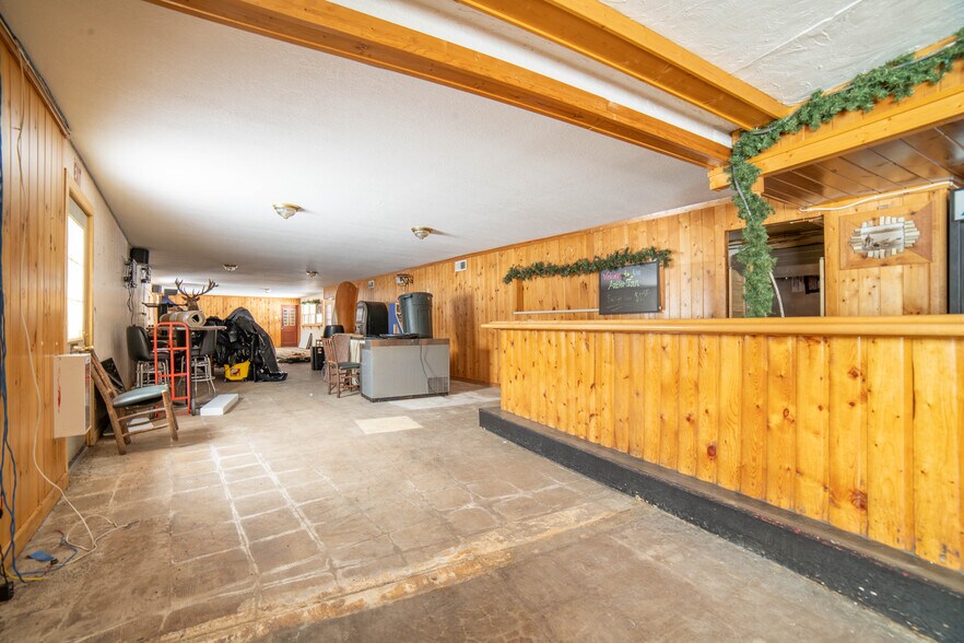 More Photos Of 16082 S Antler Inn Rd, Wascott Restaurant For Sale
