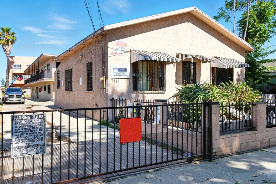 More Photos Of 9526 Firth Blvd, Los Angeles Apartments For Sale