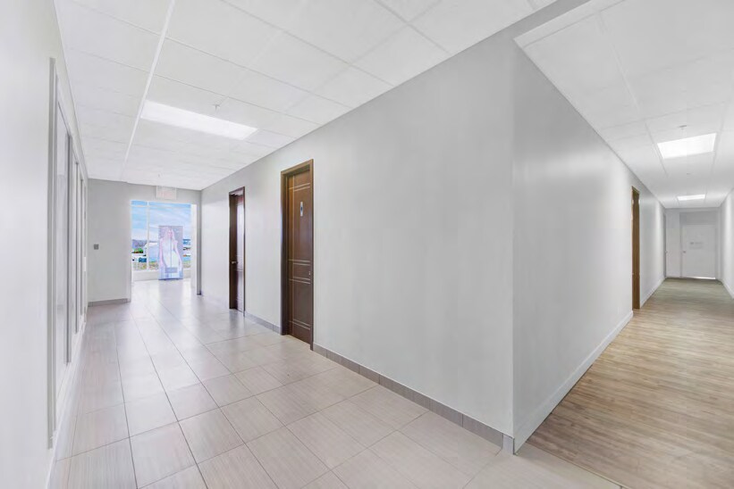 More Photos Of 200 Rue Commerciale, Donnacona Office For Lease