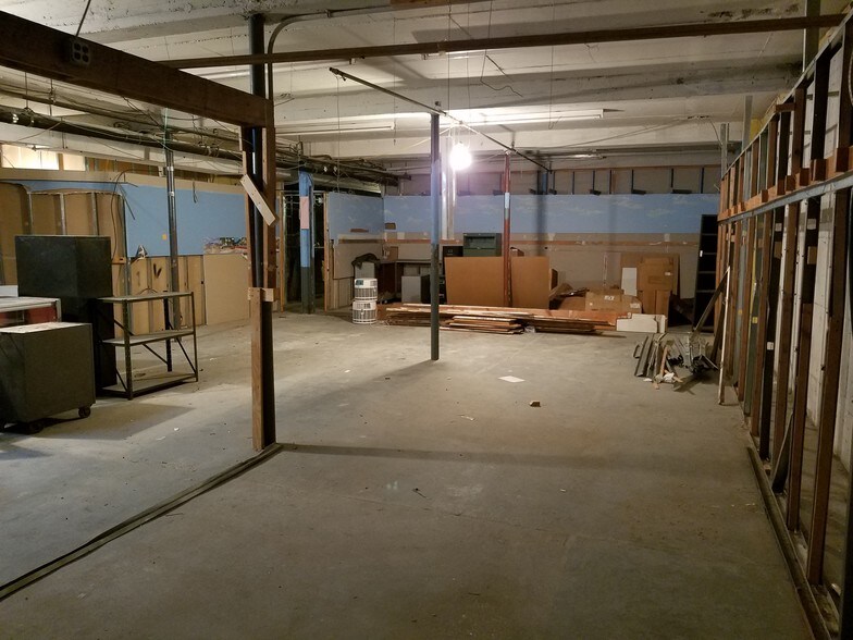More Photos Of 34 Hempstead Tpke, Farmingdale General Retail For Sale