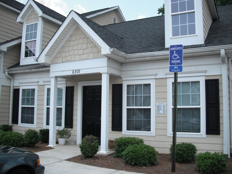 More Photos Of 8308-8312 Office Park Dr, Douglasville Medical For Sale